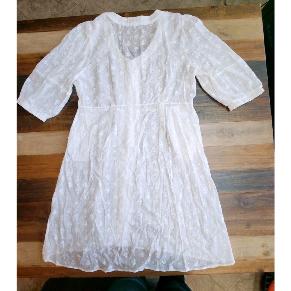 Cabi Midsummer Dress Womens Size 16 White Embroidered Classic The Dreamer (626) - Picture 4 of 14